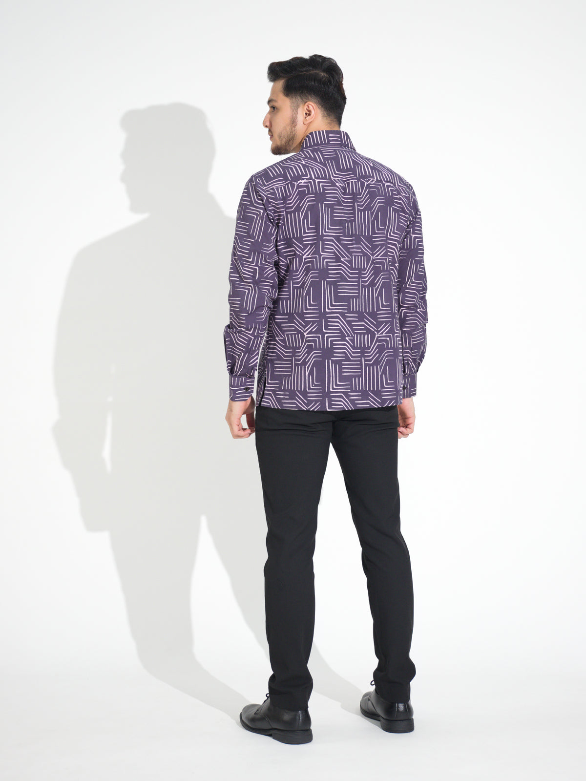 Tulus TL902 long-sleeve batik shirt, purple with white geometric line motif, back view