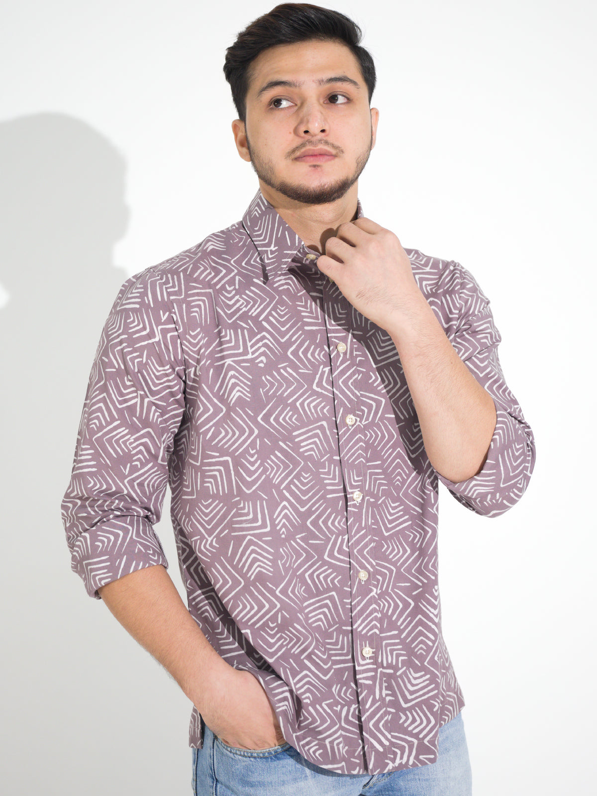 Tulus TL906 long-sleeve batik shirt, mauve with white geometric line motif, close-up